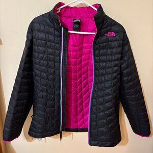 The North Face Kids Winter Coat, Magenta and Black, Size Youth XL